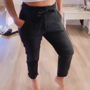 NEVERWORN INCREDIBLY comfy! Slightly too big for me.